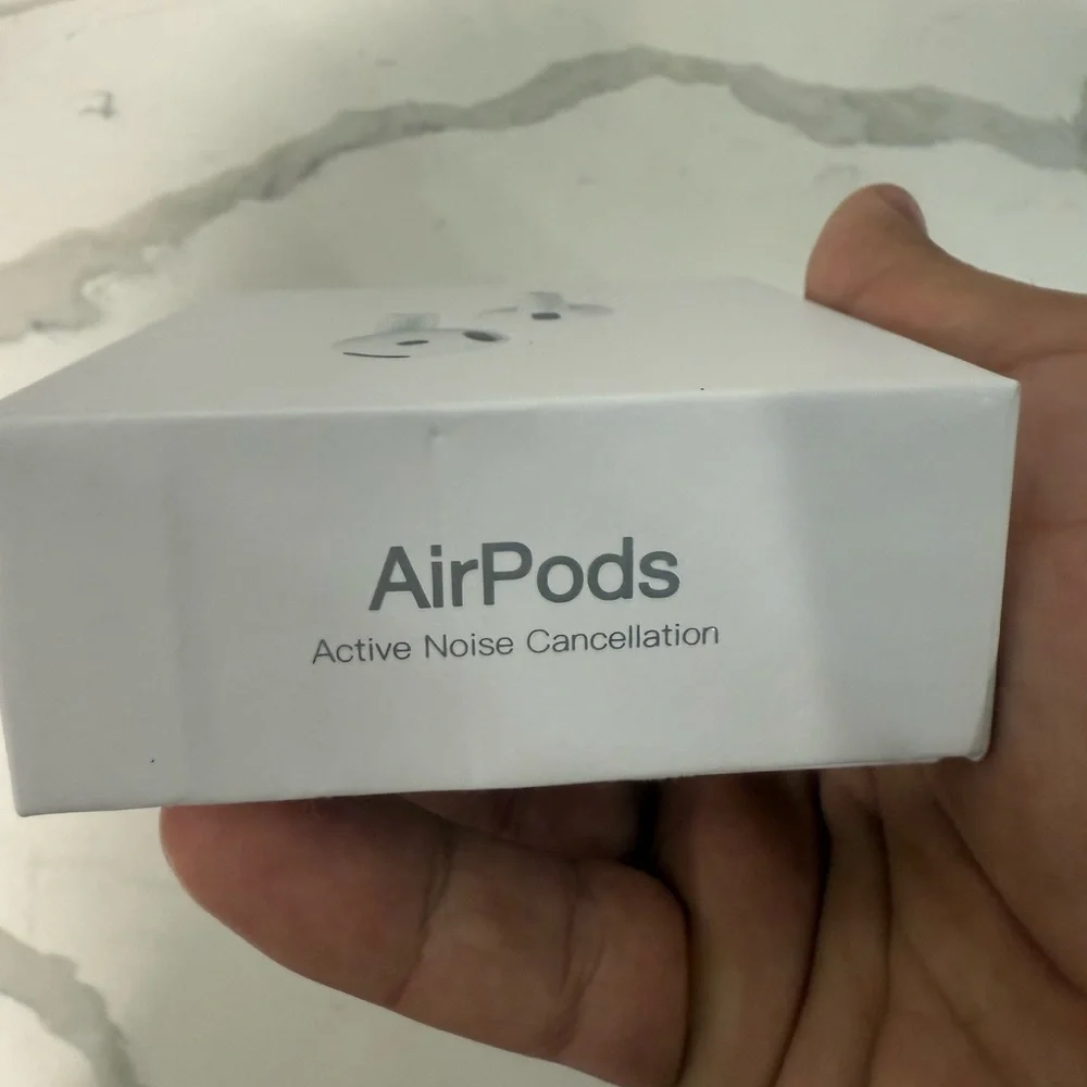 Apple AirPods Pro - Sleek White Design